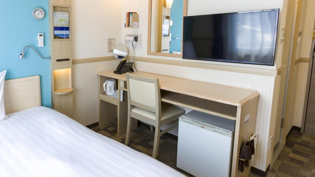 Toyoko Inn Nagoya Kanayama Exterior photo